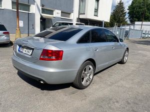 AUDI A6 sedan