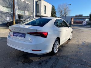 ŠKODA OCTAVIA SEDAN 1.5 TSI e-TEC 
