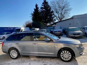 ŠKODA OCTAVIA 1.6 TDI COMBI AMBITION