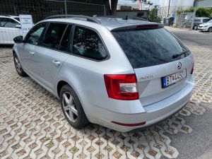 ŠKODA OCTAVIA 1.6 DSG COMBI AMBITION