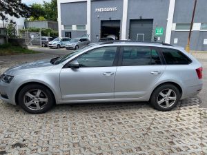 ŠKODA OCTAVIA 1.6 DSG COMBI AMBITION