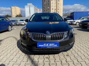 ŠKODA OCTAVIA 1.6 DSG COMBI AMBITION