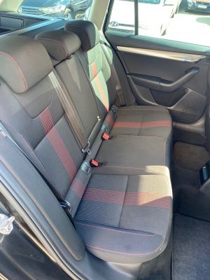 ŠKODA OCTAVIA 1.6 DSG COMBI AMBITION