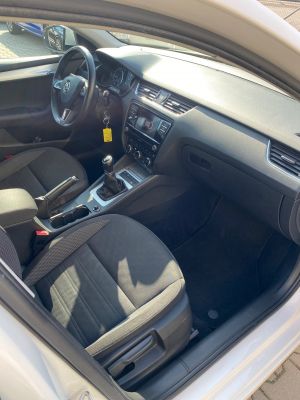 ŠKODA OCTAVIA 1.6 TDI AMBITION