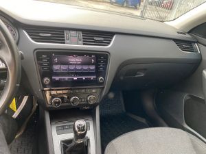 ŠKODA OCTAVIA 1.6 TDI COMBI AMBITION