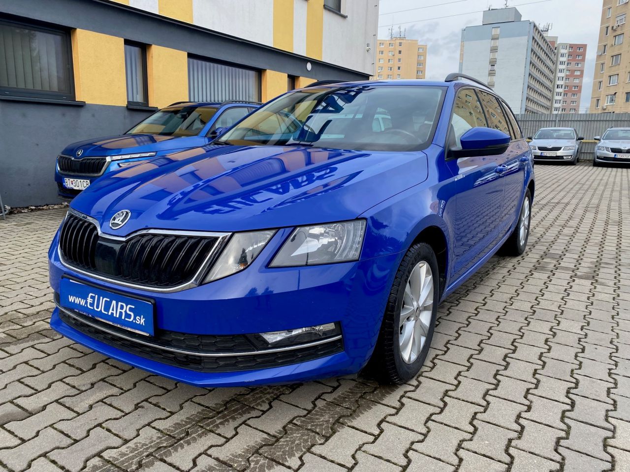 ŠKODA OCTAVIA 1.6 DSG COMBI AMBITION