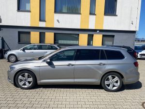 VOLKSWAGEN PASSAT COMBI VARIANT 176KW