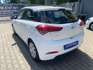 HYUNDAI i20 1.25i HATCHBACK