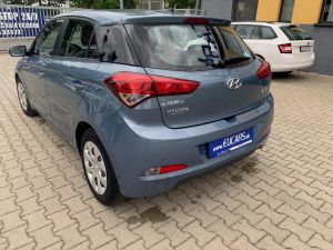 HYUNDAI i20 1.25i HATCHBACK