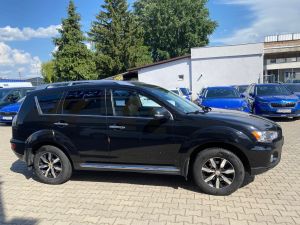 MITSUBISHI OUTLANDER 2.4 MIVEC 4x4 CVT