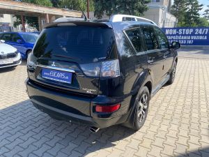 MITSUBISHI OUTLANDER 2.4 MIVEC 4x4 CVT