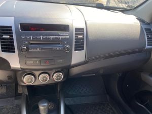 MITSUBISHI OUTLANDER 2.4 MIVEC 4x4 CVT