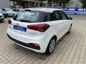 HYUNDAI i20 1.25i HATCHBACK