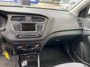 HYUNDAI i20 1.25i HATCHBACK