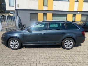 ŠKODA OCTAVIA COMBI 1.6 TDI DSG AMBITION