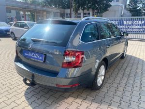 ŠKODA OCTAVIA COMBI 1.6 TDI DSG AMBITION