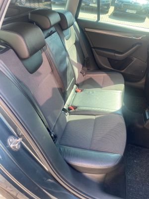 ŠKODA OCTAVIA COMBI 1.6 TDI DSG AMBITION