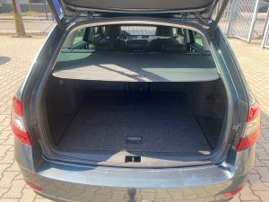 ŠKODA OCTAVIA COMBI 1.6 TDI DSG AMBITION