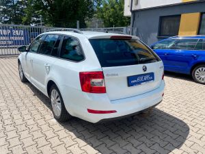 ŠKODA OCTAVIA 1.6 TDI COMBI AMBITION