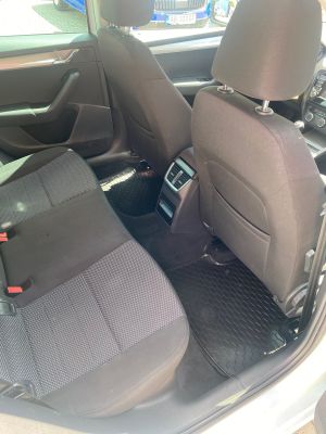 ŠKODA OCTAVIA 1.6 TDI COMBI AMBITION