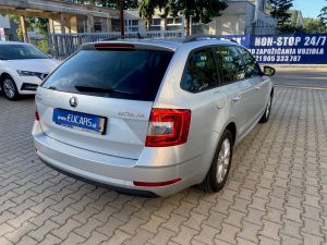 ŠKODA OCTAVIA COMBI 1.6 TDI DSG AMBITION