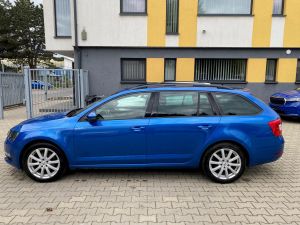 ŠKODA OCTAVIA COMBI 2.0 TDI DSG AMBITION