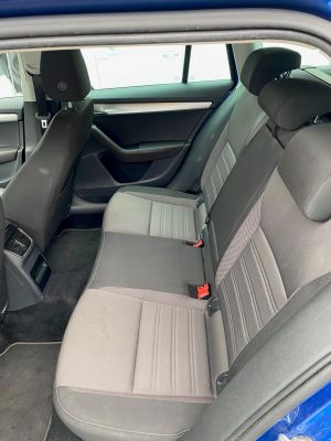 ŠKODA OCTAVIA COMBI 2.0 TDI DSG AMBITION