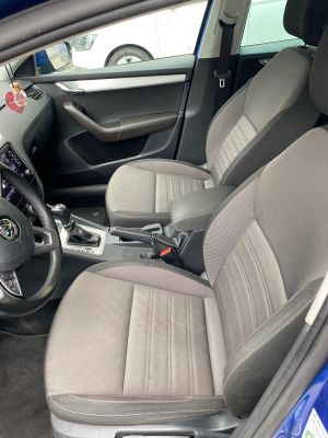 ŠKODA OCTAVIA COMBI 2.0 TDI DSG AMBITION