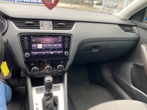 ŠKODA OCTAVIA COMBI 2.0 TDI DSG AMBITION