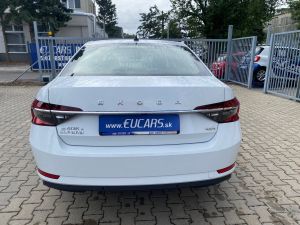 ŠKODA SUPERB SEDAN 2.0 TDI STYLE