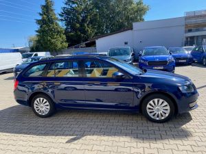 ŠKODA OCTAVIA 1.6 TDI COMBI AMBITION