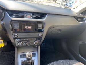 ŠKODA OCTAVIA 1.6 TDI COMBI AMBITION