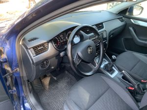 ŠKODA OCTAVIA 1.6 TDI COMBI AMBITION
