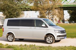 VOLKSWAGEN CARAVELLE 2.0 TDI  9-miestny