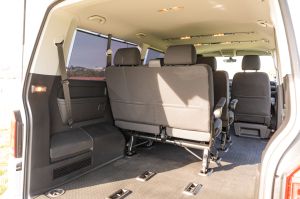 VOLKSWAGEN CARAVELLE kombi 2.0 TDI 9-miestna