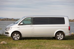 VOLKSWAGEN CARAVELLE kombi 2.0 TDI 9-miestna